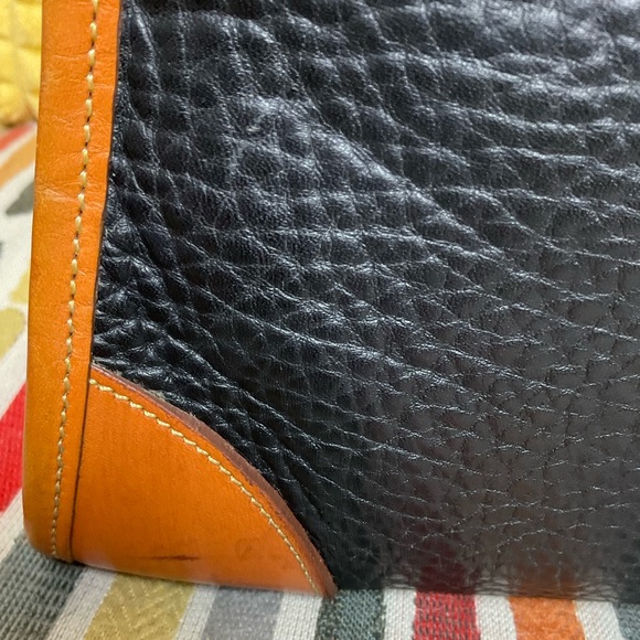 🚨SALE Vintage Dooney & Bourke Black/Tan Small Carpet/Handle Bag. PRICE FINAL - Picture 14 of 15